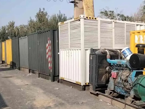 乃东200KW柴油发电机机组每小时油耗是多少?
